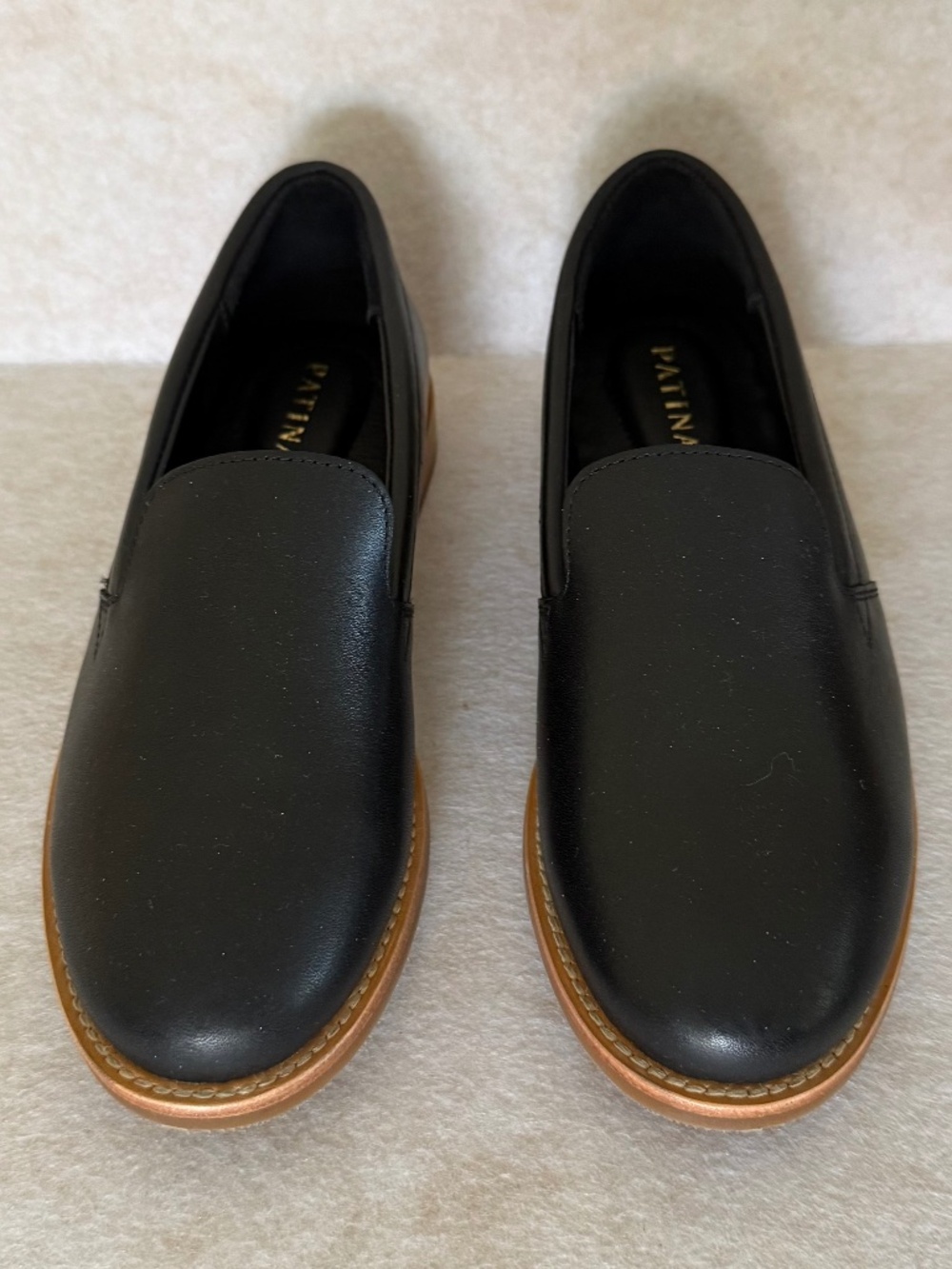 NWOB Portland Leather Patina Black Leather Rounded Leather Loafer Size 7.5